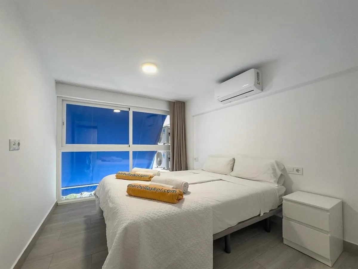 Skol 304 A - 2 Bedroom Duplex Marbella Center First Line Beach 西班牙
